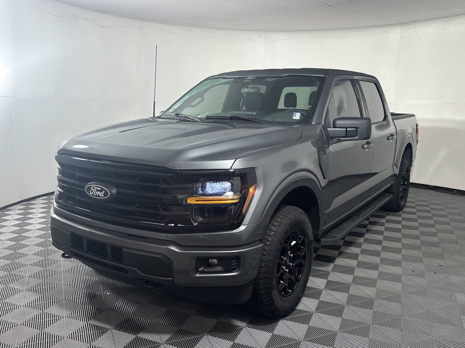 Used 2026 Ford F150 XLT w/ Mobile Office Package AWD/4WD image 3