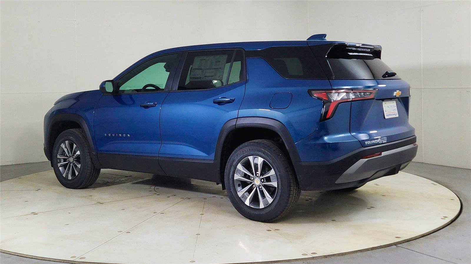 Used 2026 Chevrolet Equinox LT image 5