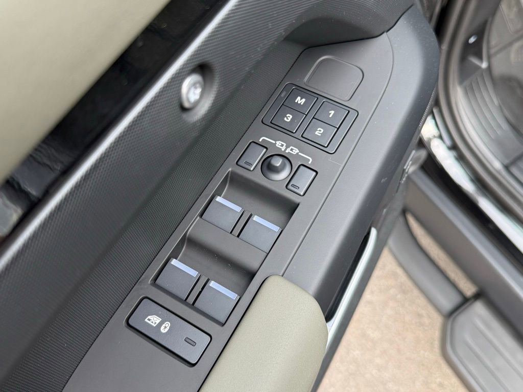 New 2026 Land Rover Defender 110 S image 14