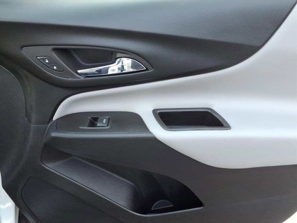 Used 2022 Chevrolet Equinox LS image 29