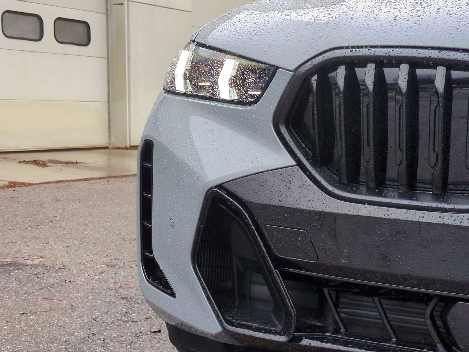 New 2026 BMW X6 xDrive40i image 11