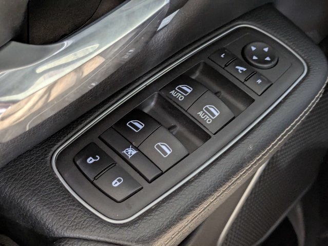 Used 2023 RAM 1500 Laramie AWD/4WD image 23
