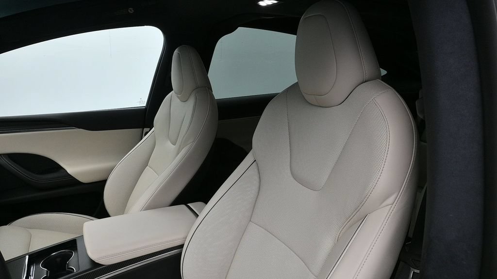 Used 2022 Tesla Model X Plaid AWD/4WD image 4