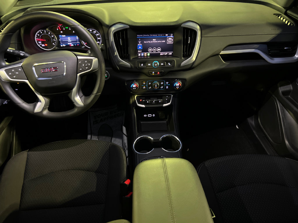 Used 2023 GMC Terrain SLE w/ Driver Convenience Package AWD/4WD image 15