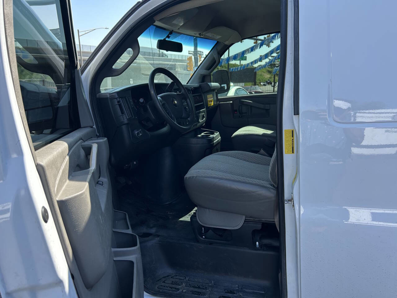 Used 2020 Chevrolet Express 2500 2500 3dr Cargo Van w/ Driver Convenience Package image 26