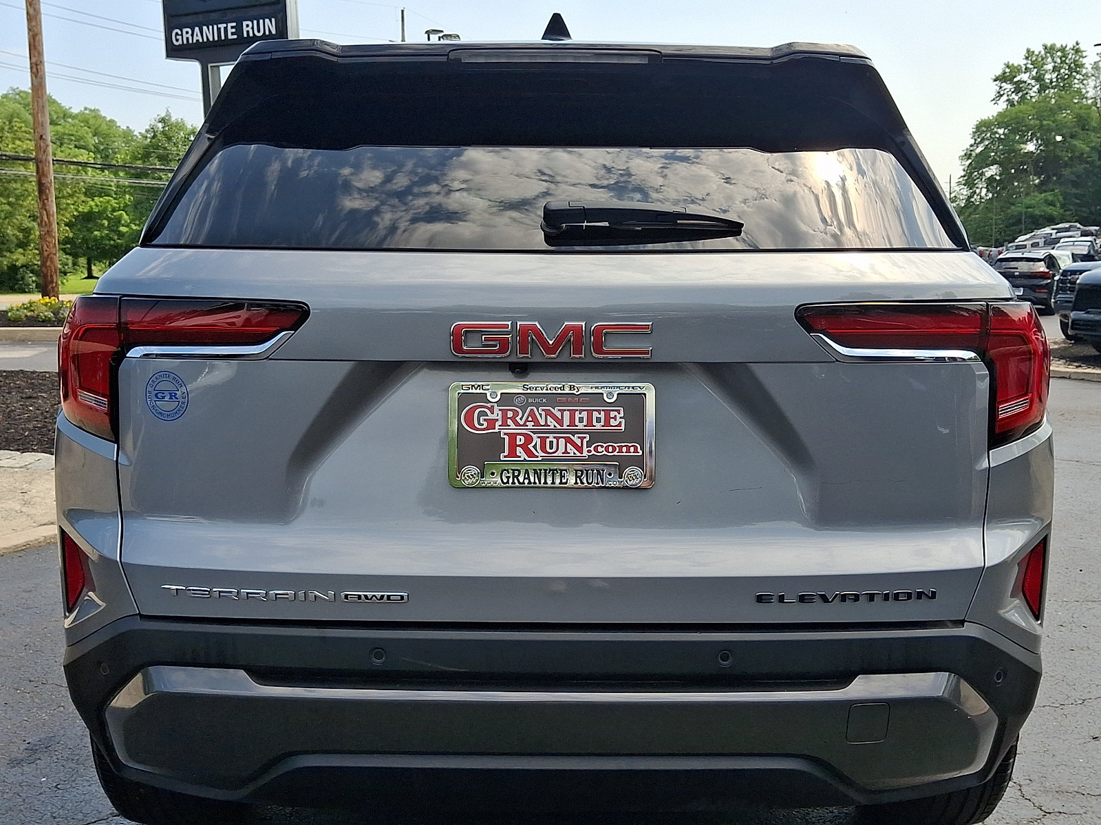 Used 2025 GMC Terrain Elevation AWD/4WD image 5