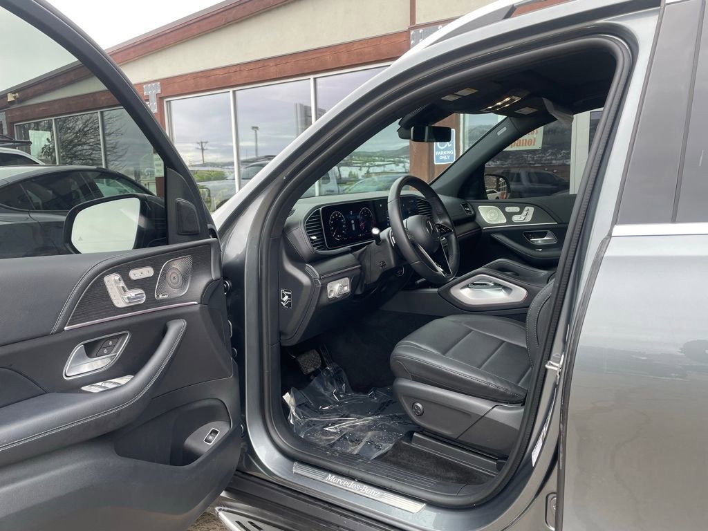 Used 2024 Mercedes-Benz GLE 350 4MATIC image 11