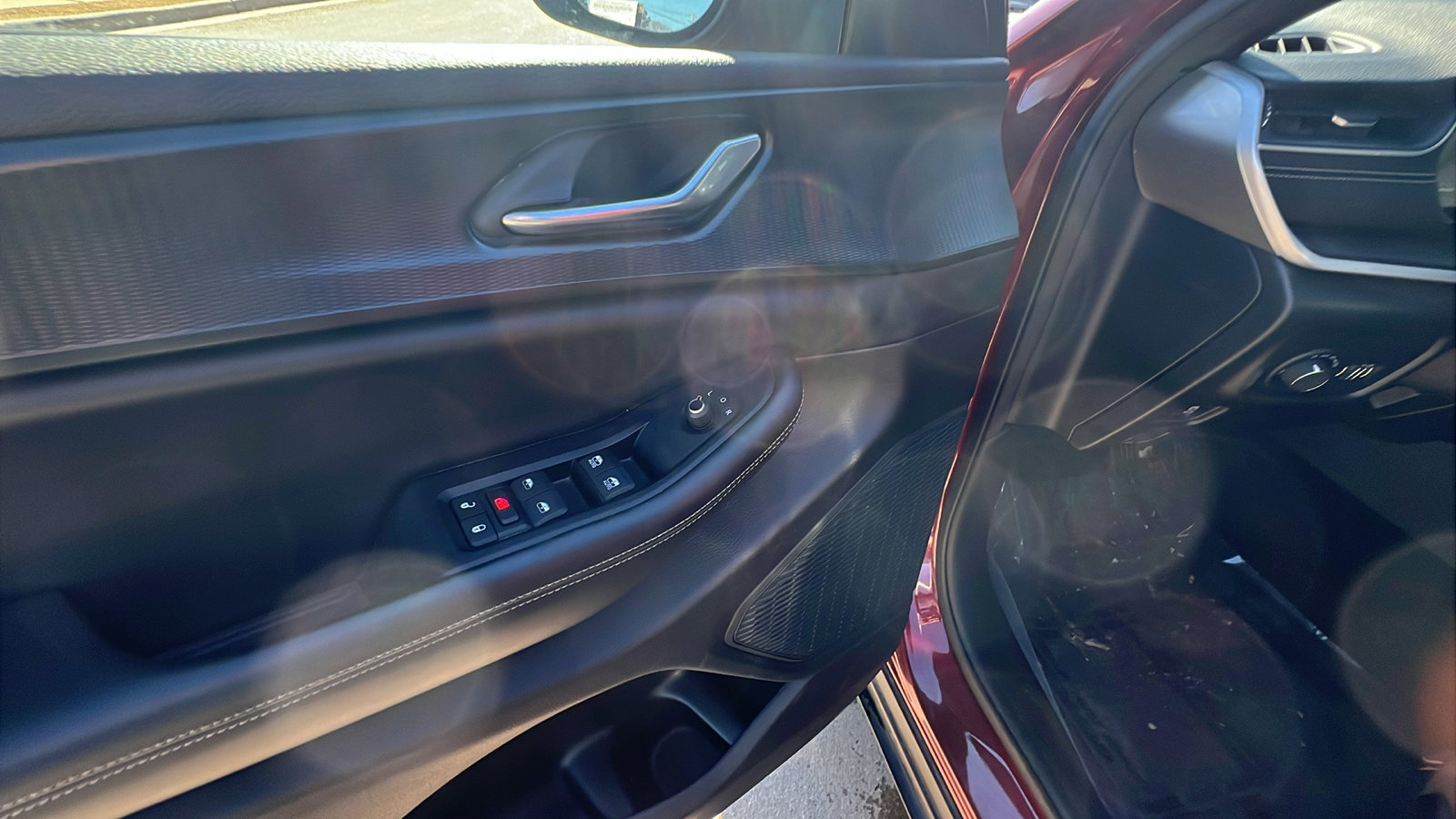 Certified 2024 Jeep Grand Cherokee L Laredo image 15