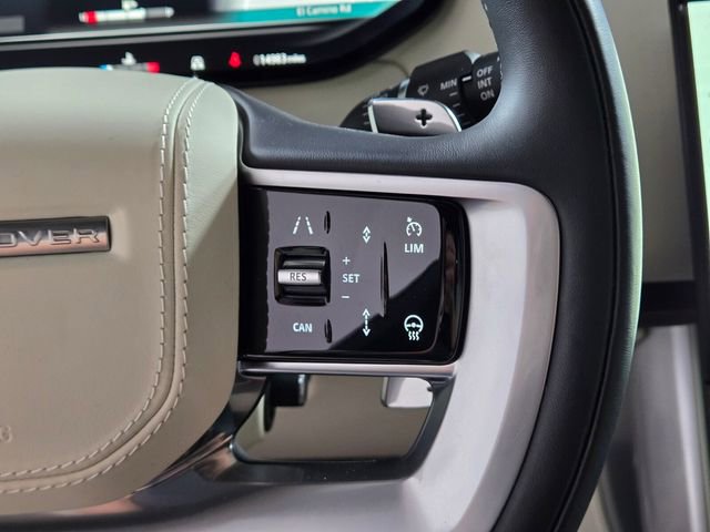 Used 2024 Land Rover Range Rover SE image 33
