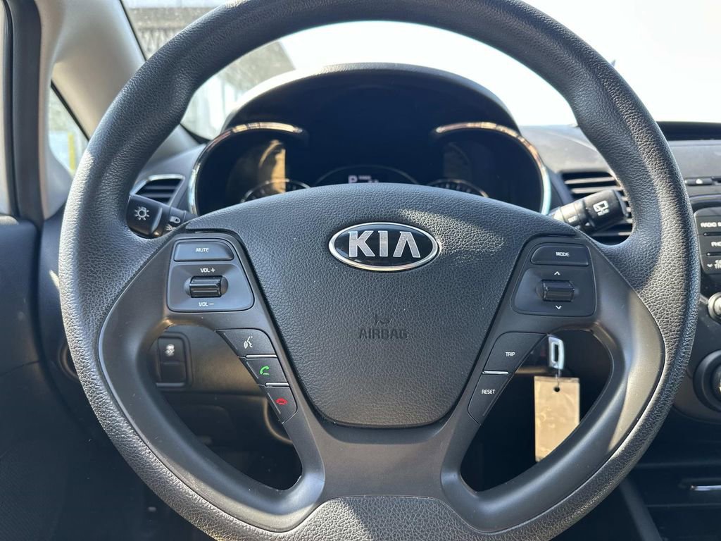 Used 2017 Kia Forte LX FWD image 20