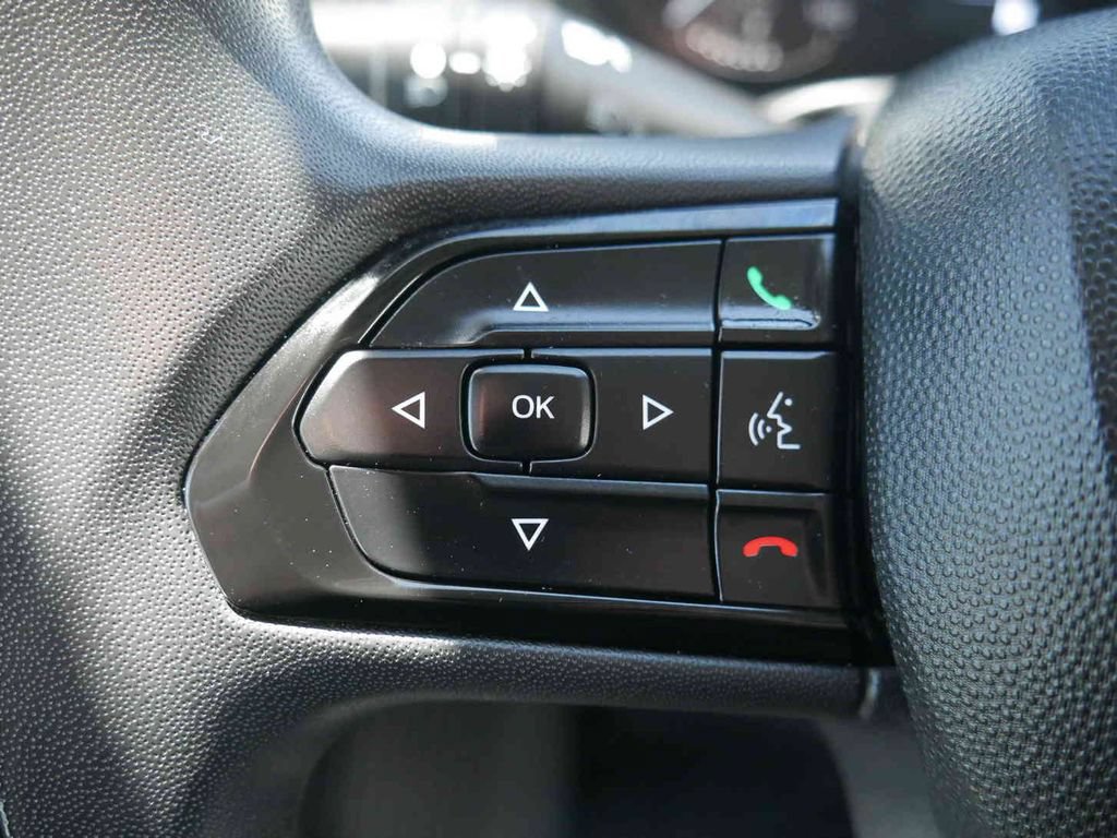 Used 2025 RAM ProMaster 2500 FWD image 32