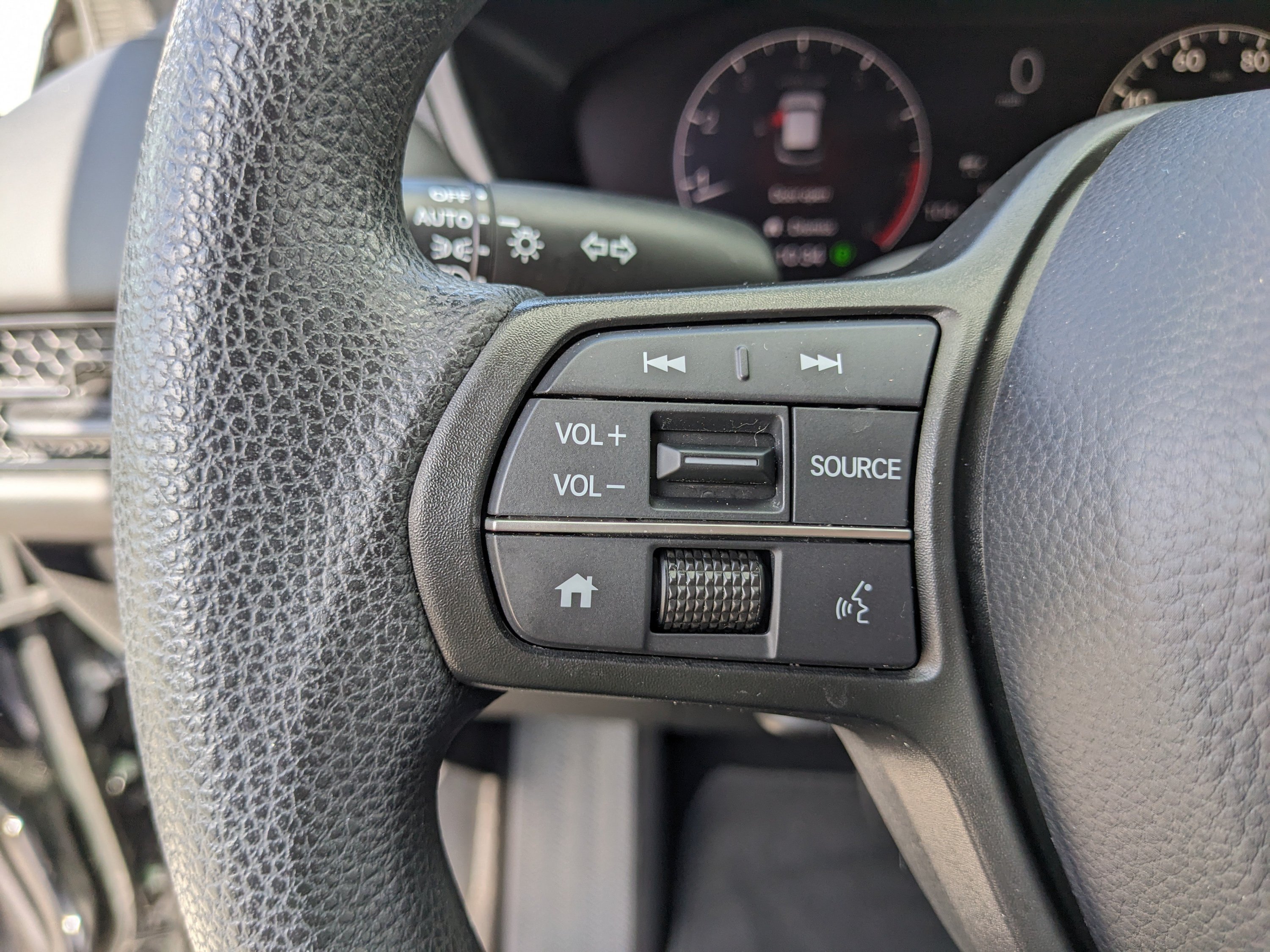 Used 2024 Honda HR-V LX image 33