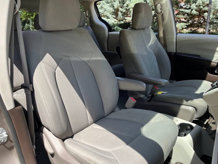 Used 2017 Chrysler Pacifica Touring FWD image 37