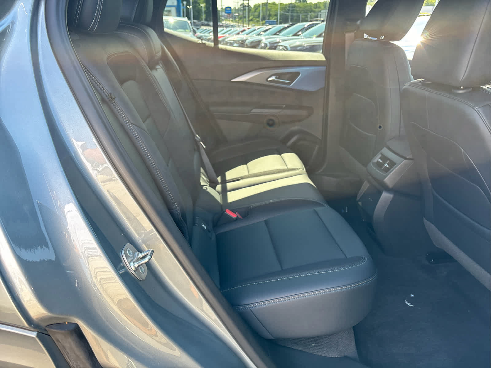 Certified 2024 Chevrolet Equinox EV LT AWD/4WD image 24