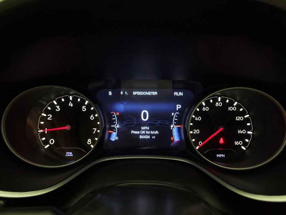 Used 2018 Jeep Compass Latitude w/ Popular Equipment Group FWD image 23