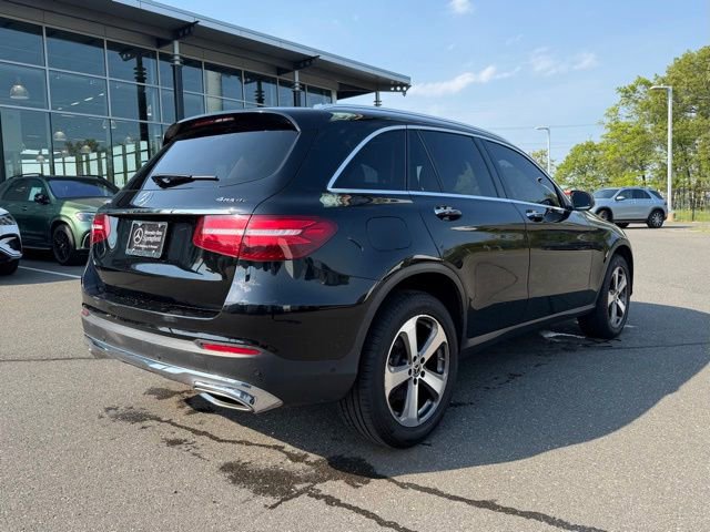 Used 2018 Mercedes-Benz GLC 300 4MATIC image 4