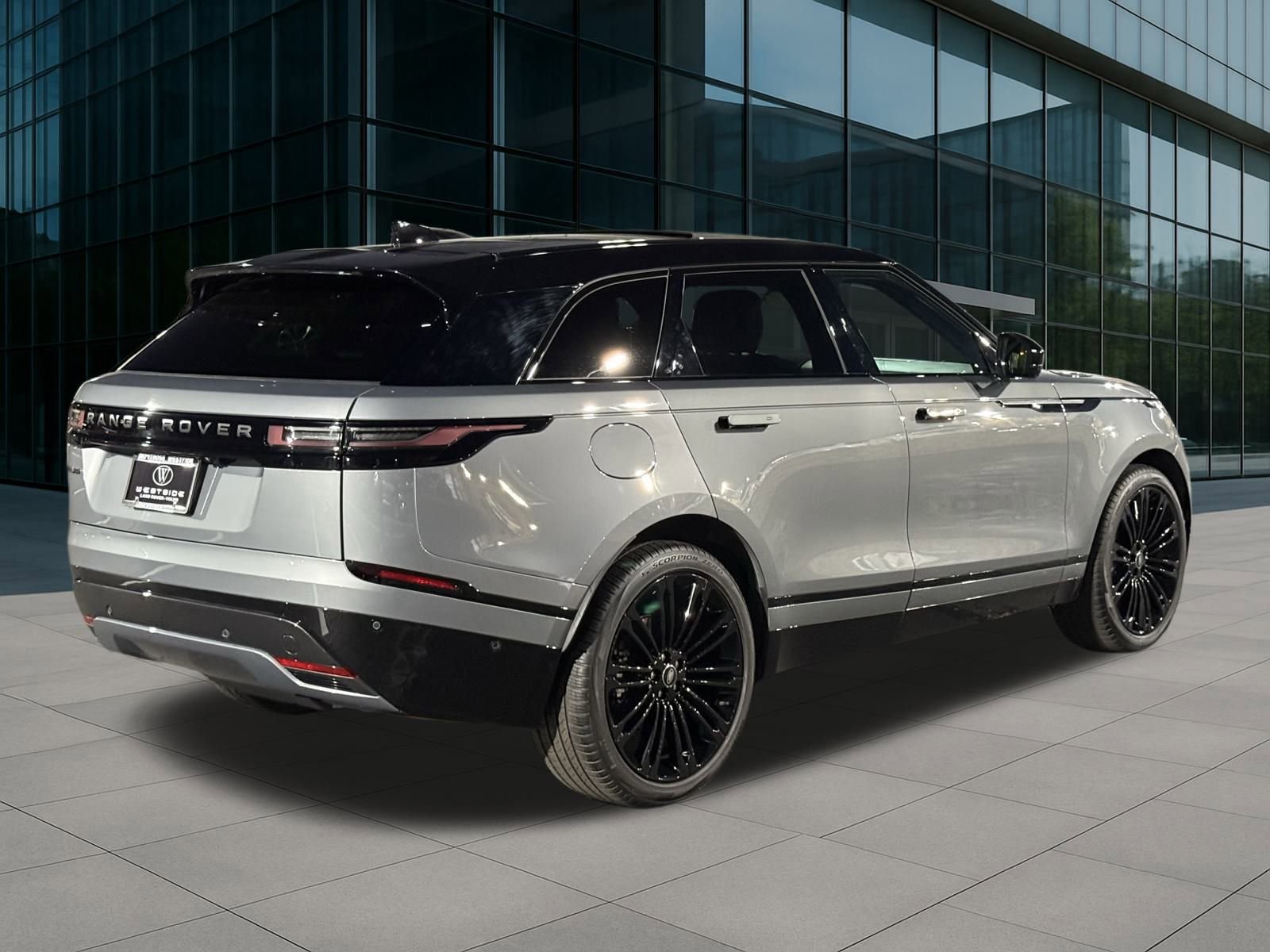 New 2026 Land Rover Range Rover Velar Dynamic SE image 5