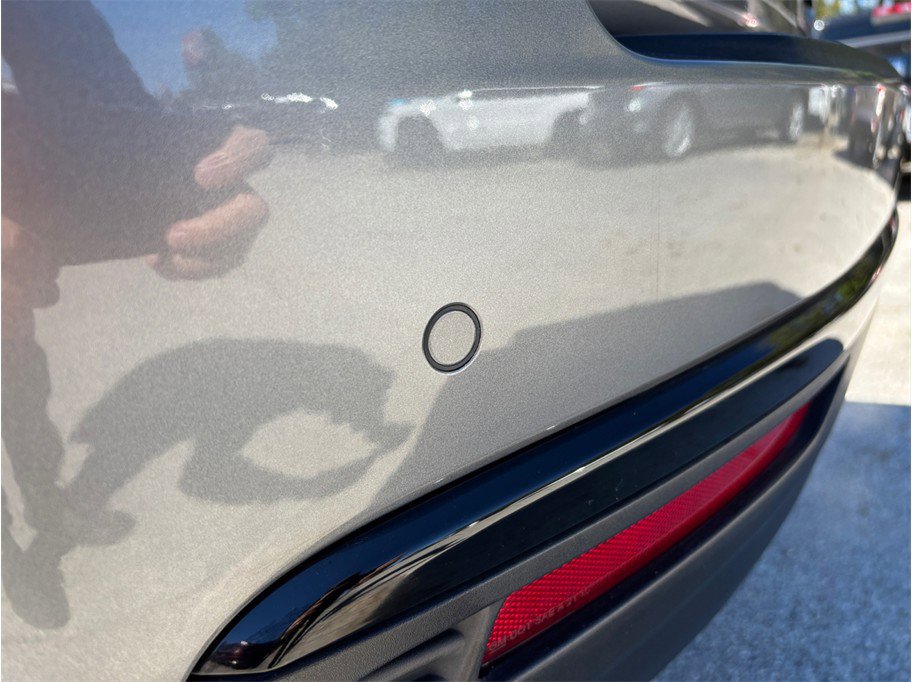 Used 2022 GMC Yukon XL SLE w/ Gmc Pro Safety Plus Package image 16