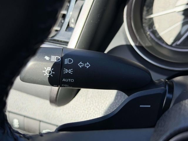 Used 2023 Toyota Camry SE image 16