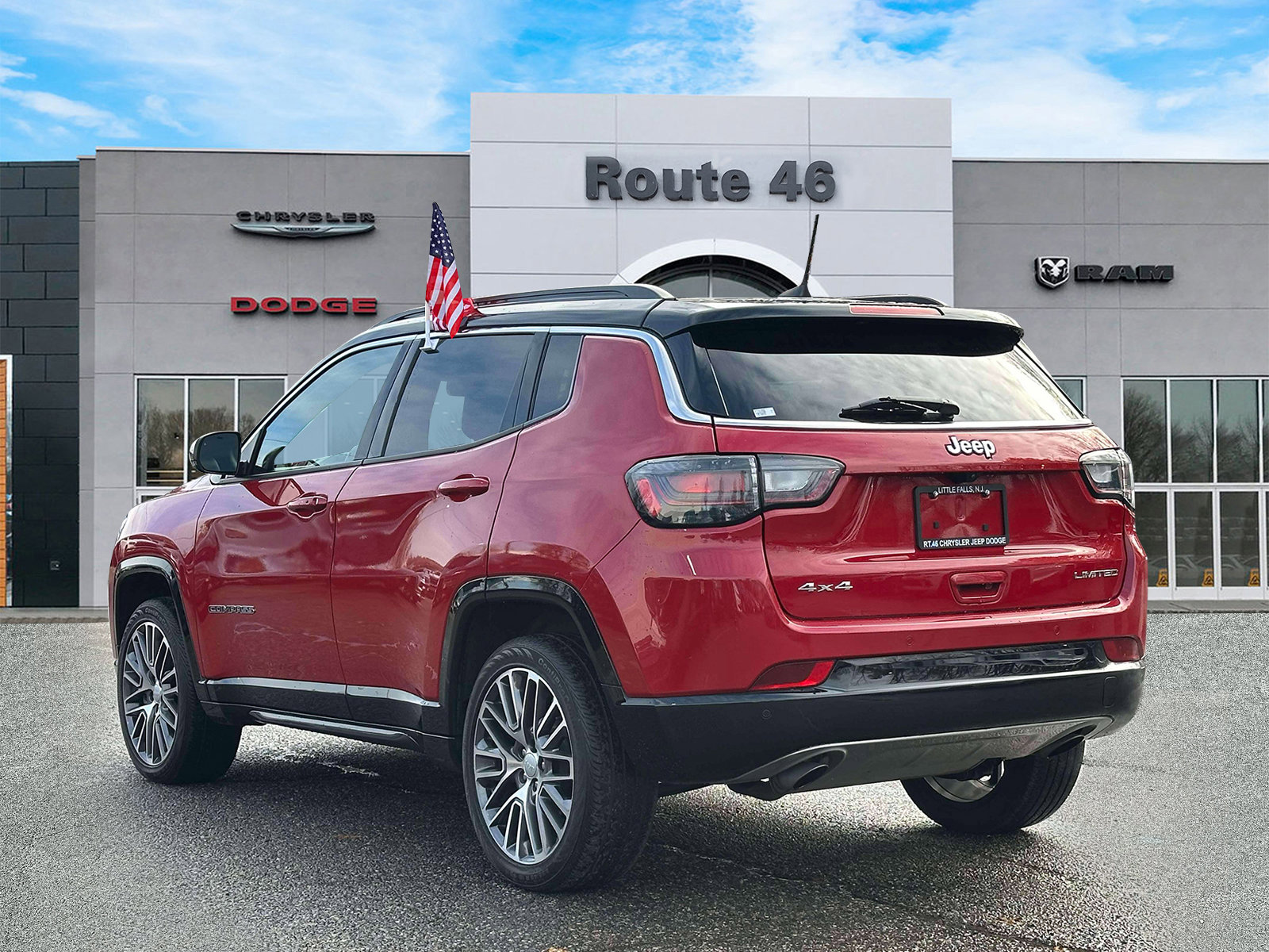 Used 2023 Jeep Compass Limited w/ Elite Group image 4