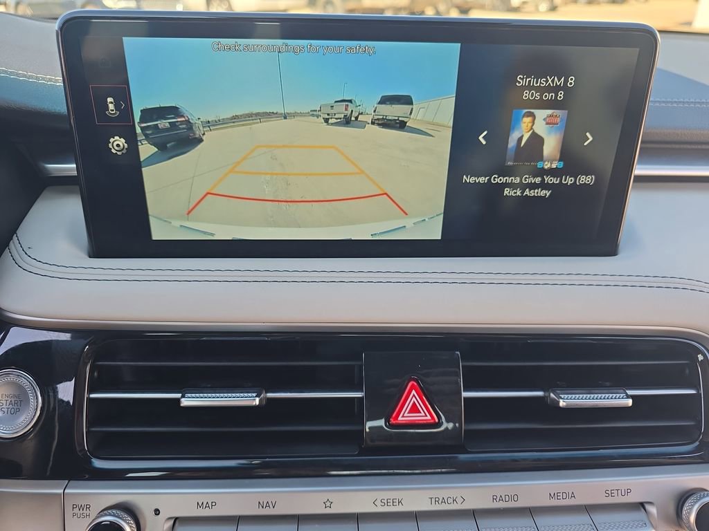 Used 2025 Genesis G70 2.5T image 23