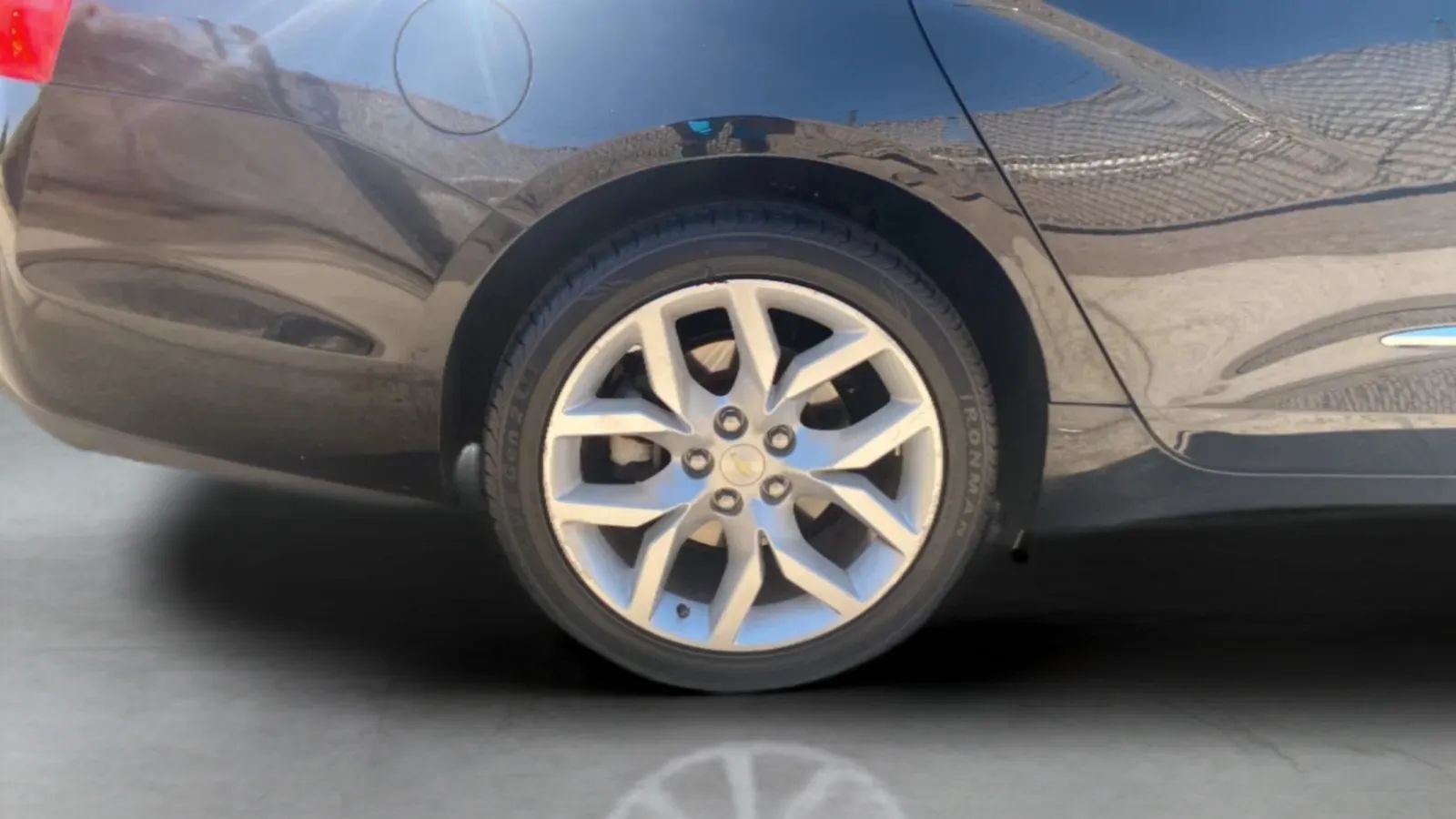 Used 2019 Chevrolet Impala Premier FWD image 29