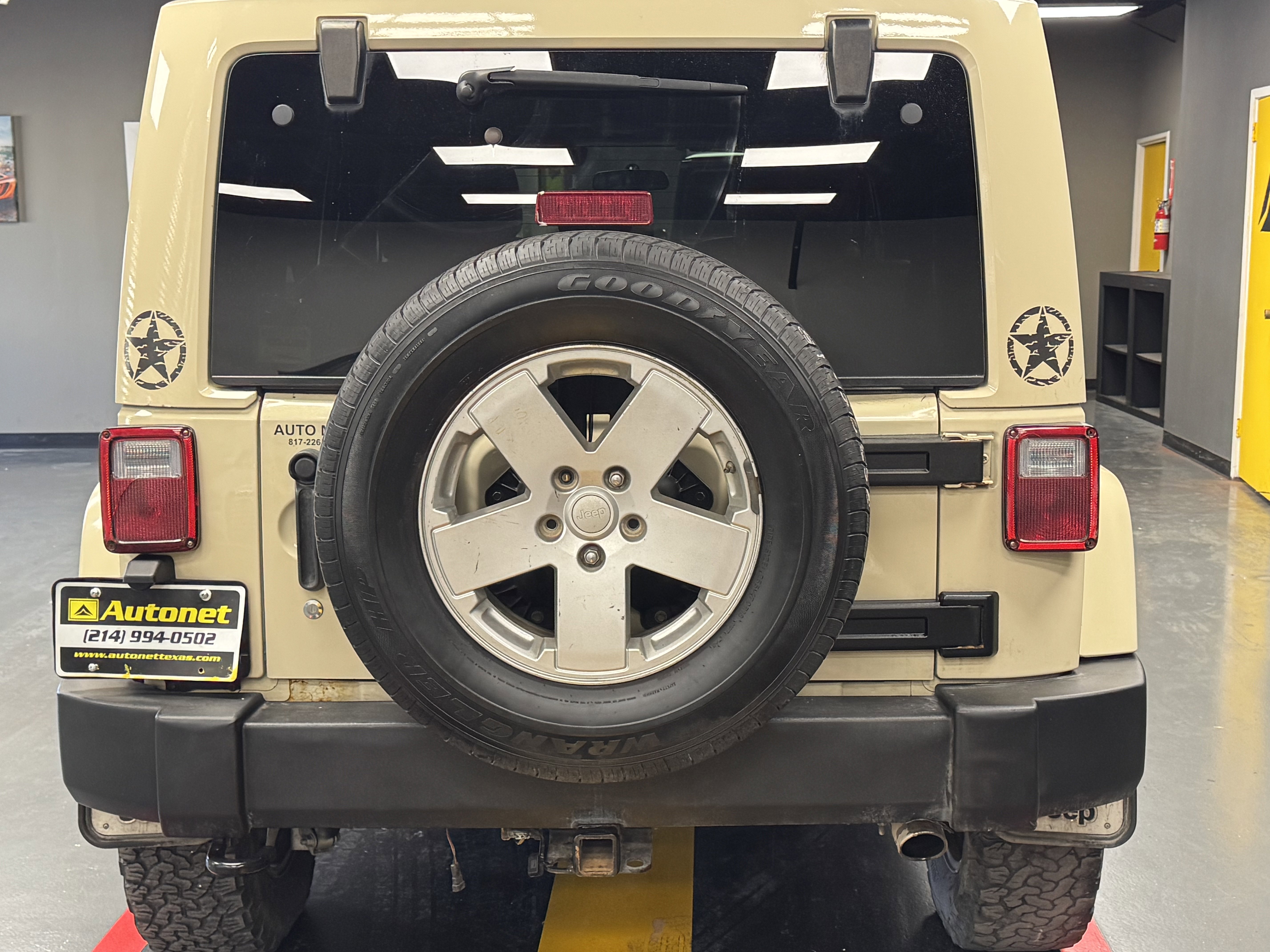 Used 2011 Jeep Wrangler Unlimited Sahara w/ Mopar Chrome Edition Group image 5