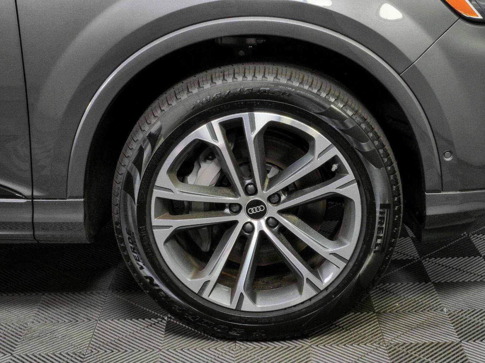 Used 2026 Audi Q7 3.0T Premium w/ Convenience Plus Package AWD/4WD image 41