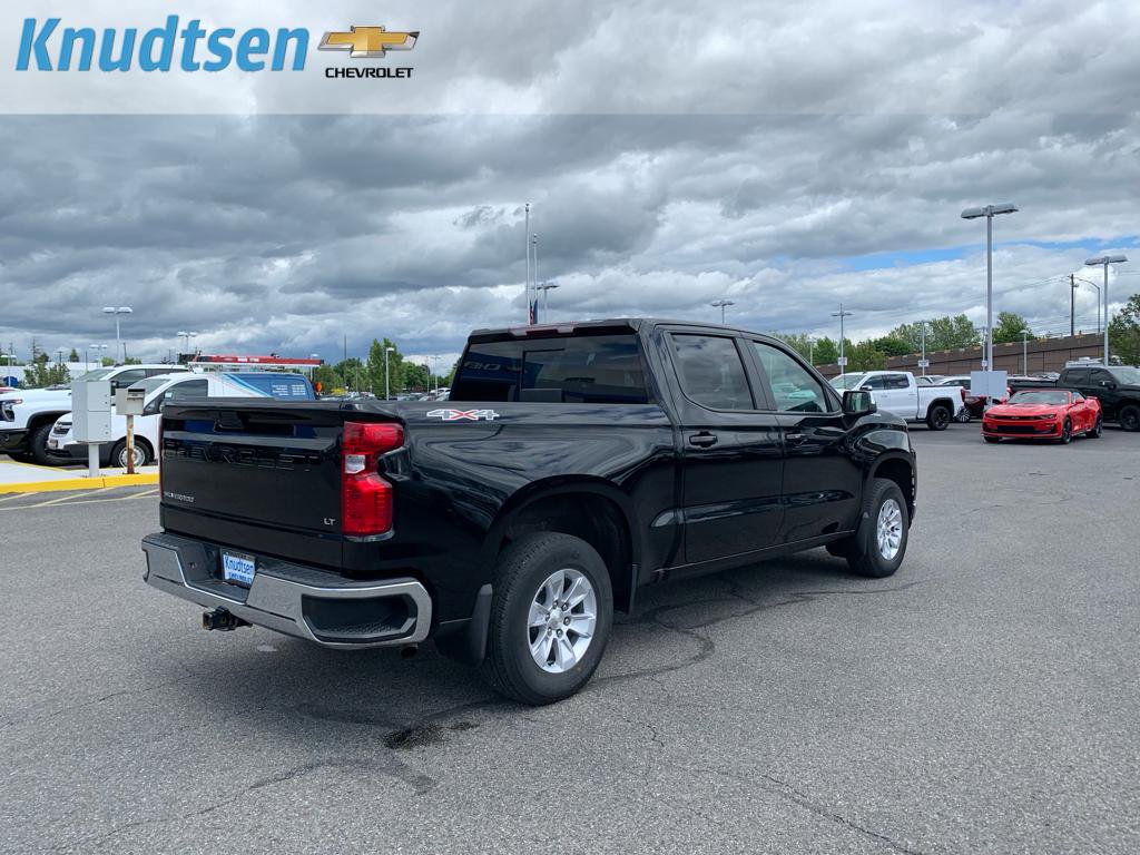 Used 2022 Chevrolet Silverado 1500 LT w/ Convenience Package II AWD/4WD image 7