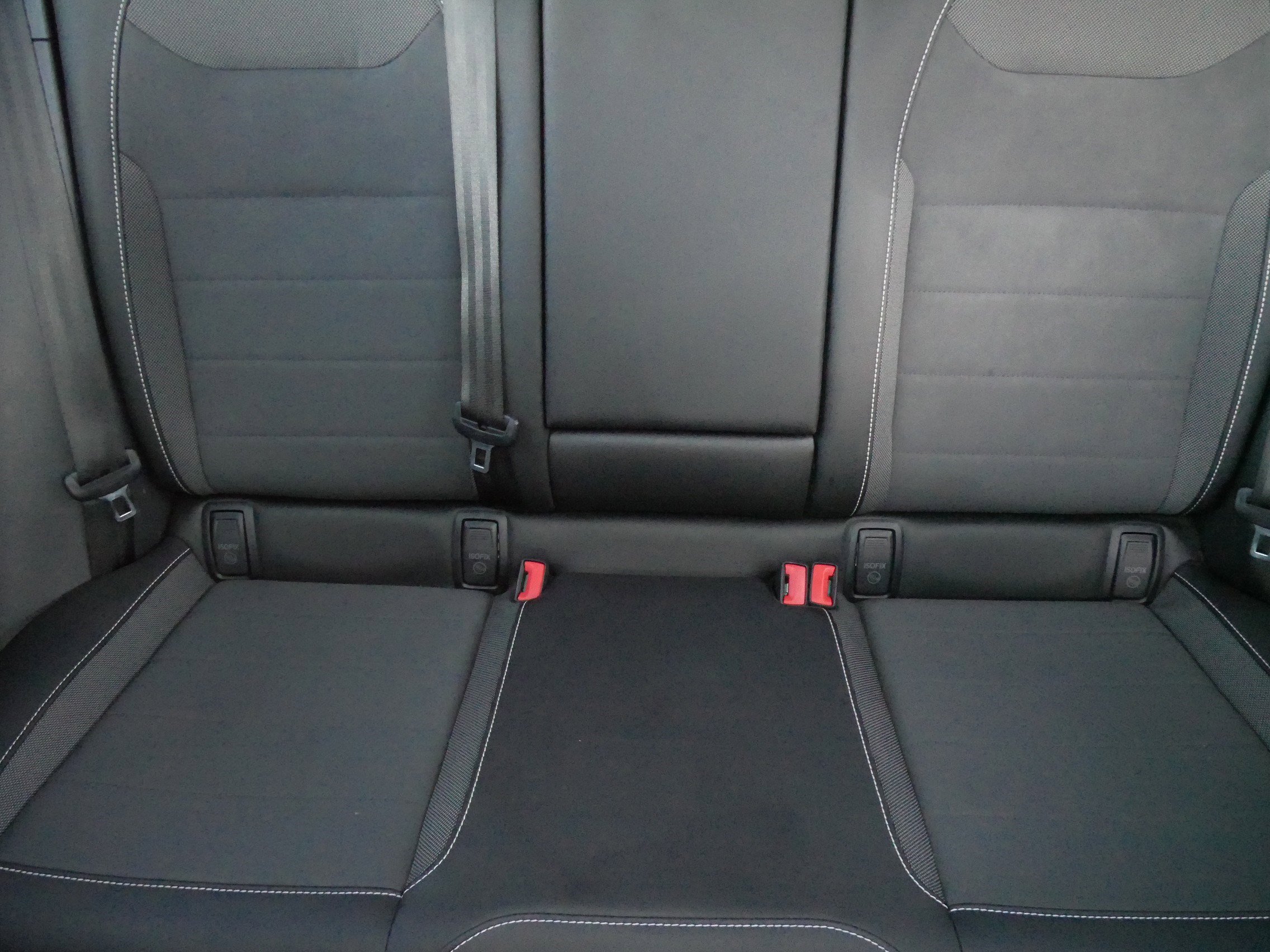 Certified 2023 Volkswagen Taos SE w/ Panoramic Sunroof Package image 13