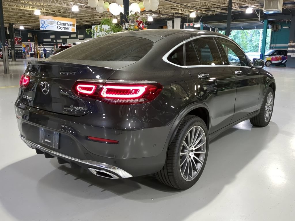 Used 2021 Mercedes-Benz GLC 300 4MATIC Coupe image 7