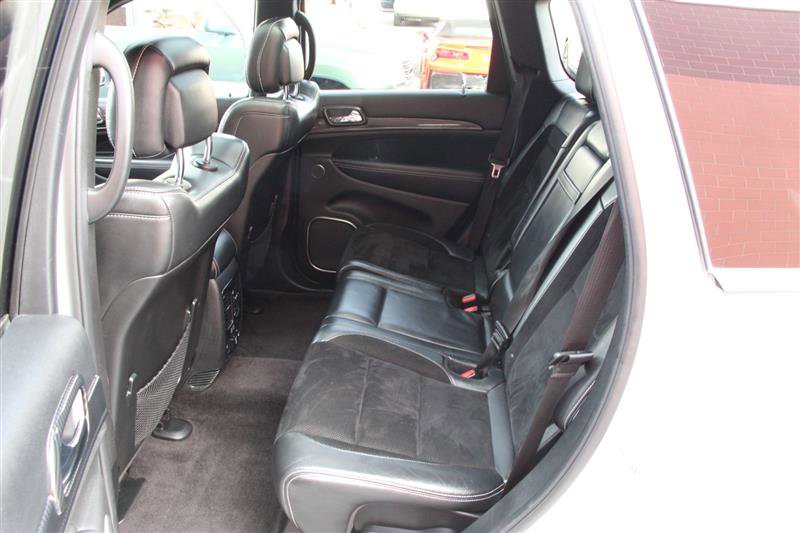 Used 2017 Jeep Grand Cherokee SRT image 22