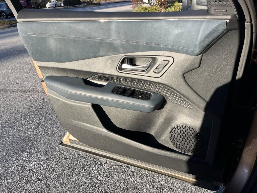 Certified 2024 Nissan Ariya AWD image 14