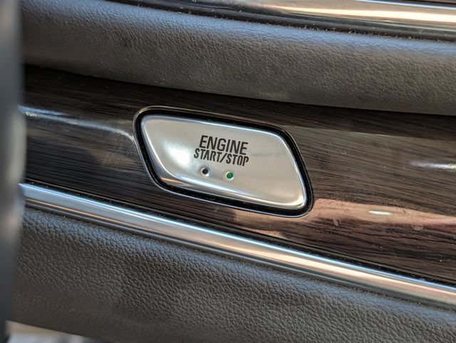 Used 2018 Buick Enclave Premium w/ Experience Buick Package FWD image 18