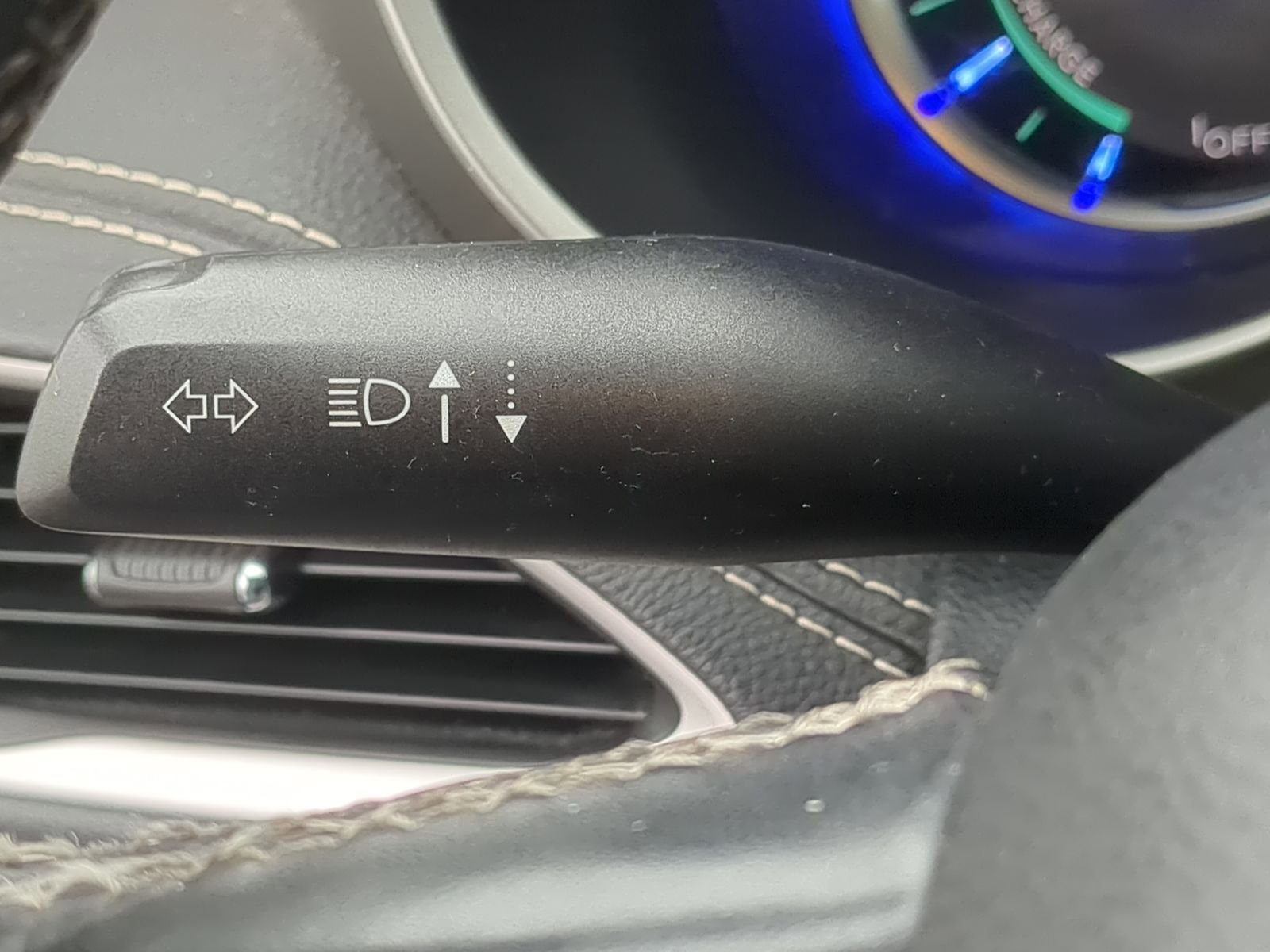 Used 2021 Chrysler Pacifica Touring-L image 33