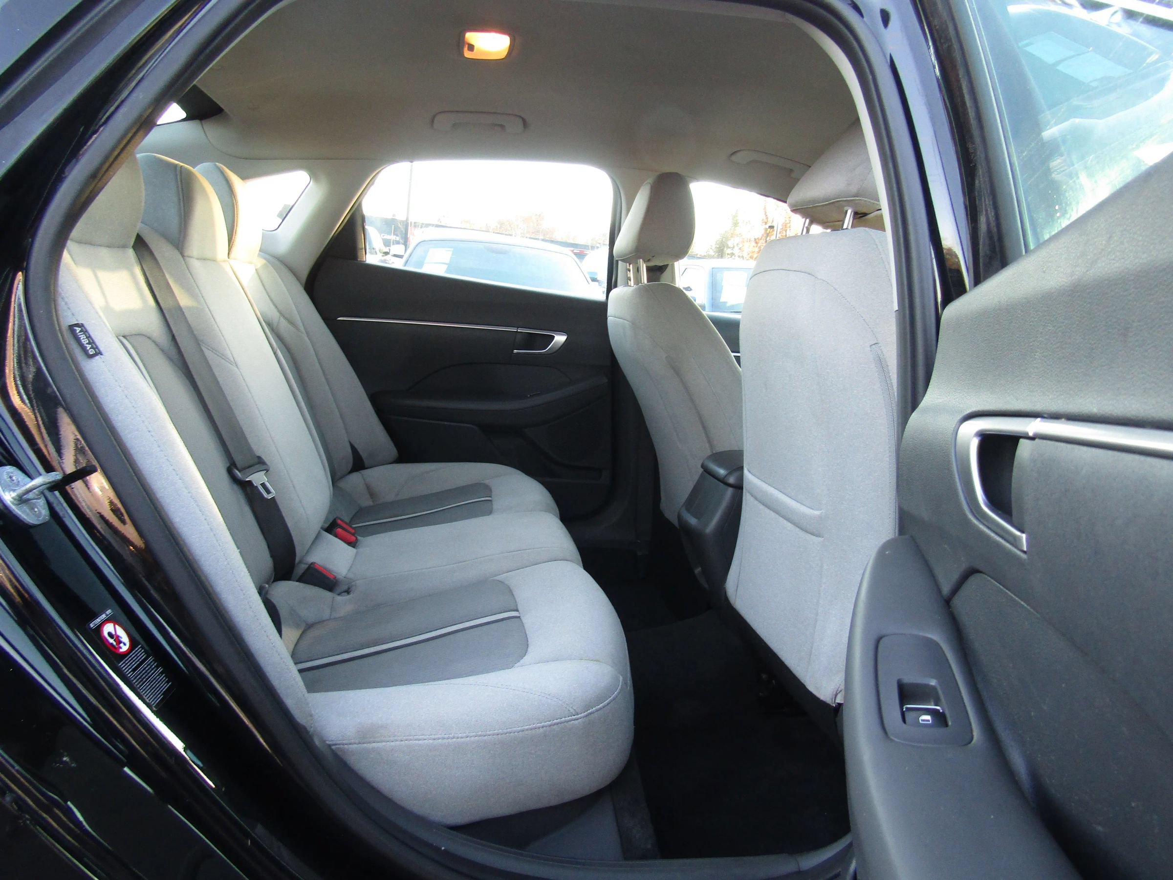 Used 2022 Hyundai Sonata SE FWD image 12