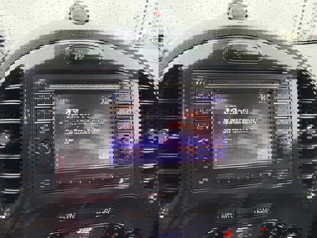 Used 2012 Nissan Juke SL image 23