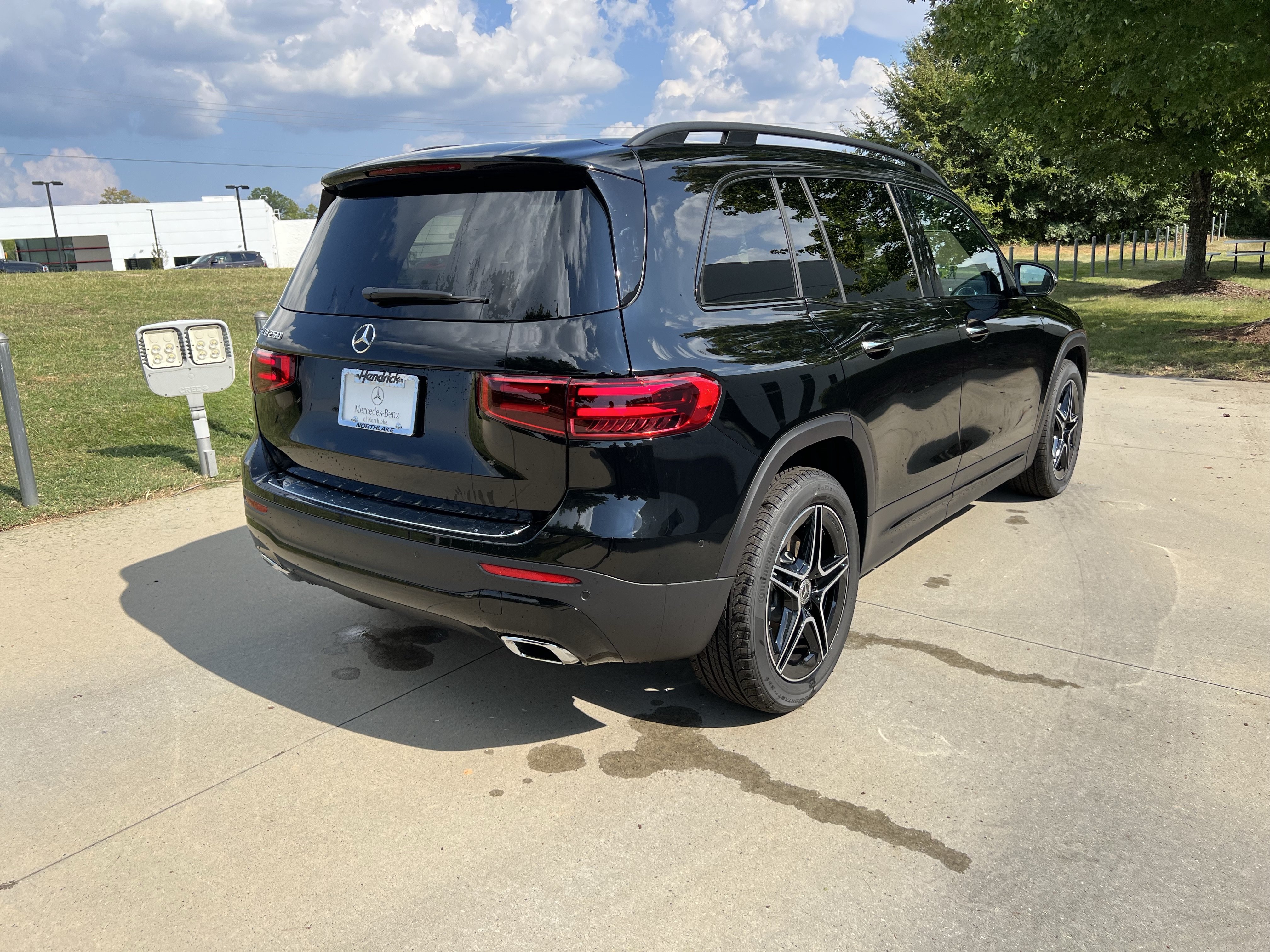 New 2026 Mercedes-Benz GLB 250 image 9