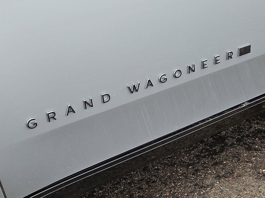 Used 2024 Jeep Grand Wagoneer Series II w/ Quick Order Packagew 28T image 12