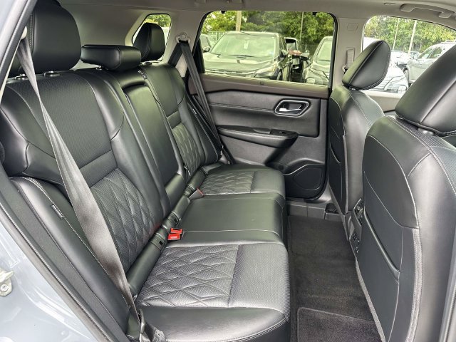Used 2023 Nissan Rogue Platinum w/ Platinum Premium Package AWD/4WD image 12