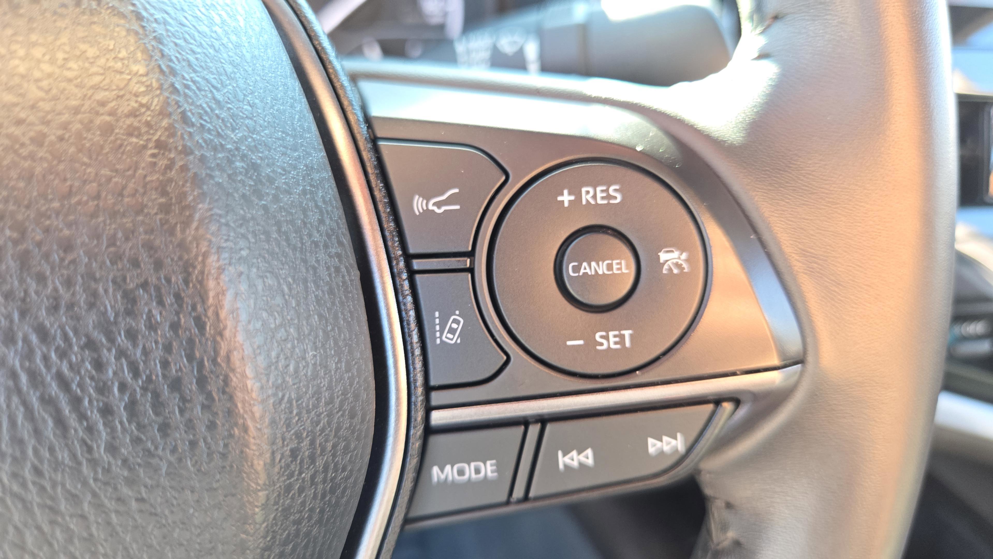 Used 2024 Toyota Camry SE w/ Convenience Package image 25