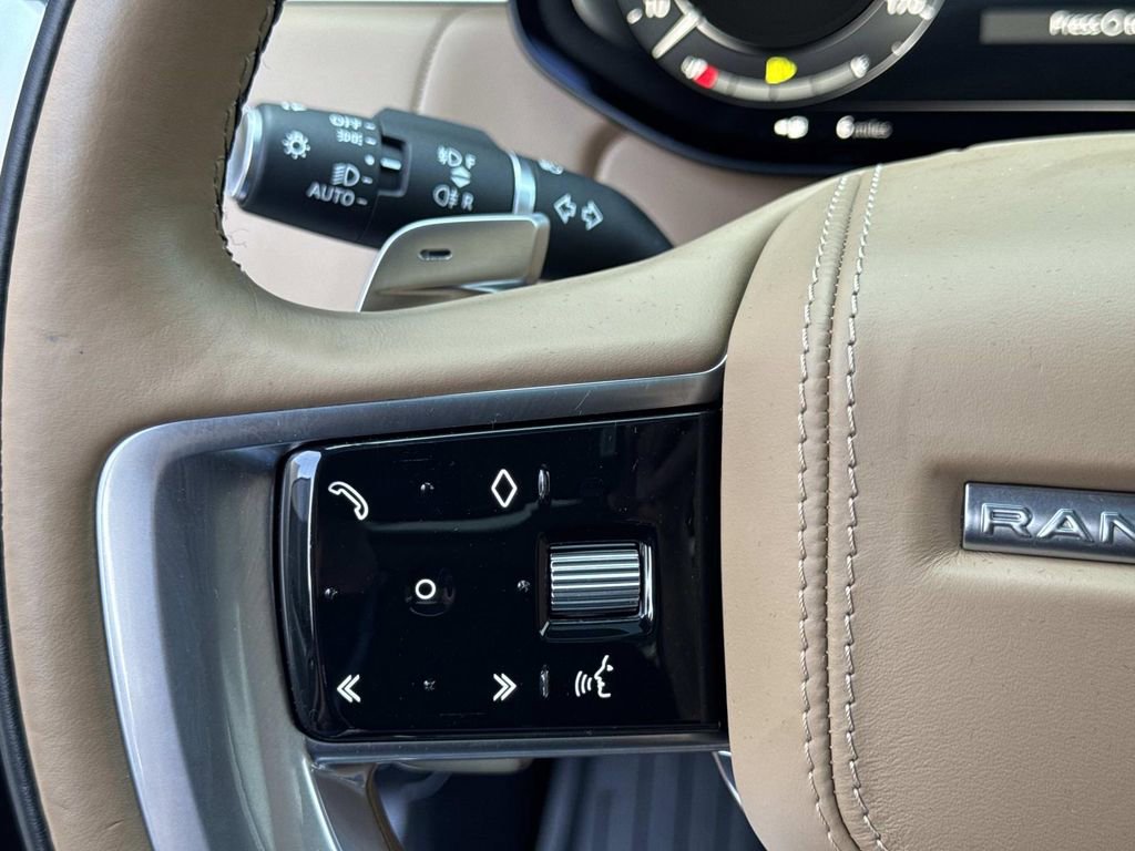 Certified 2023 Land Rover Range Rover Long Wheelbase SE AWD/4WD image 32