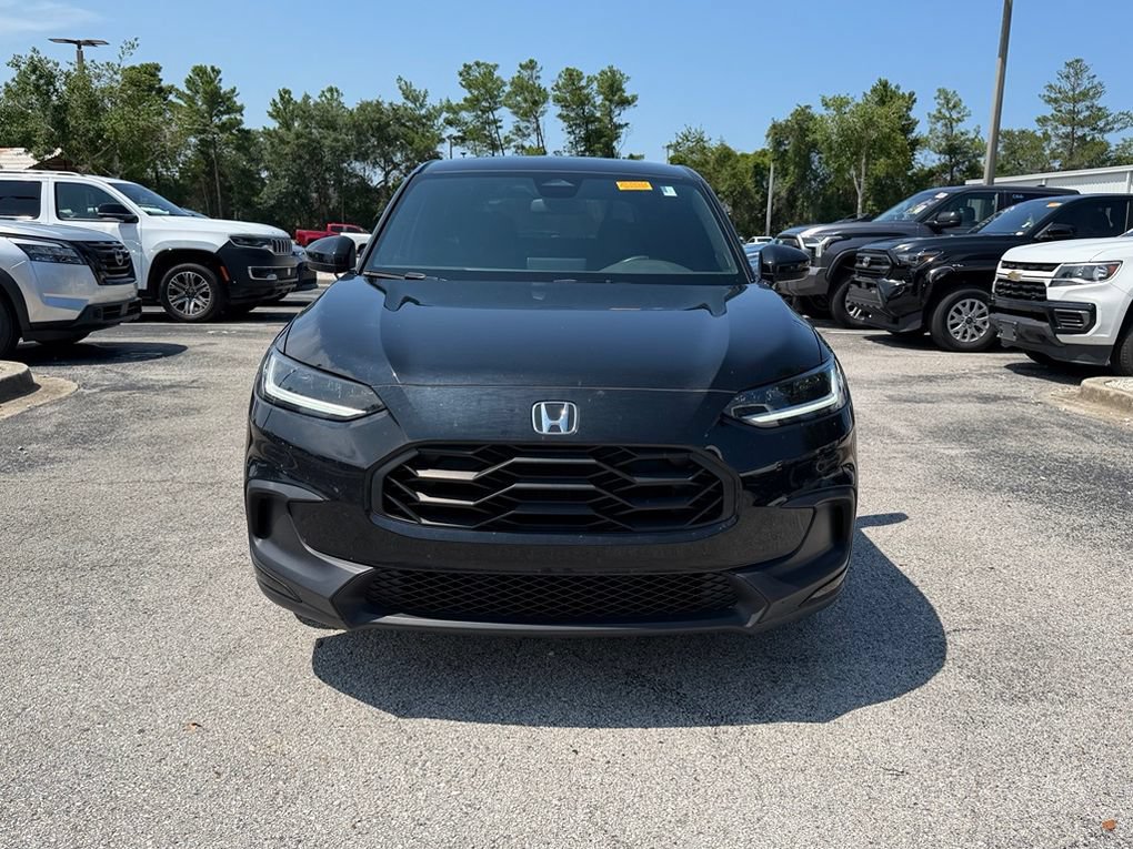 Used 2025 Honda HR-V Sport image 2