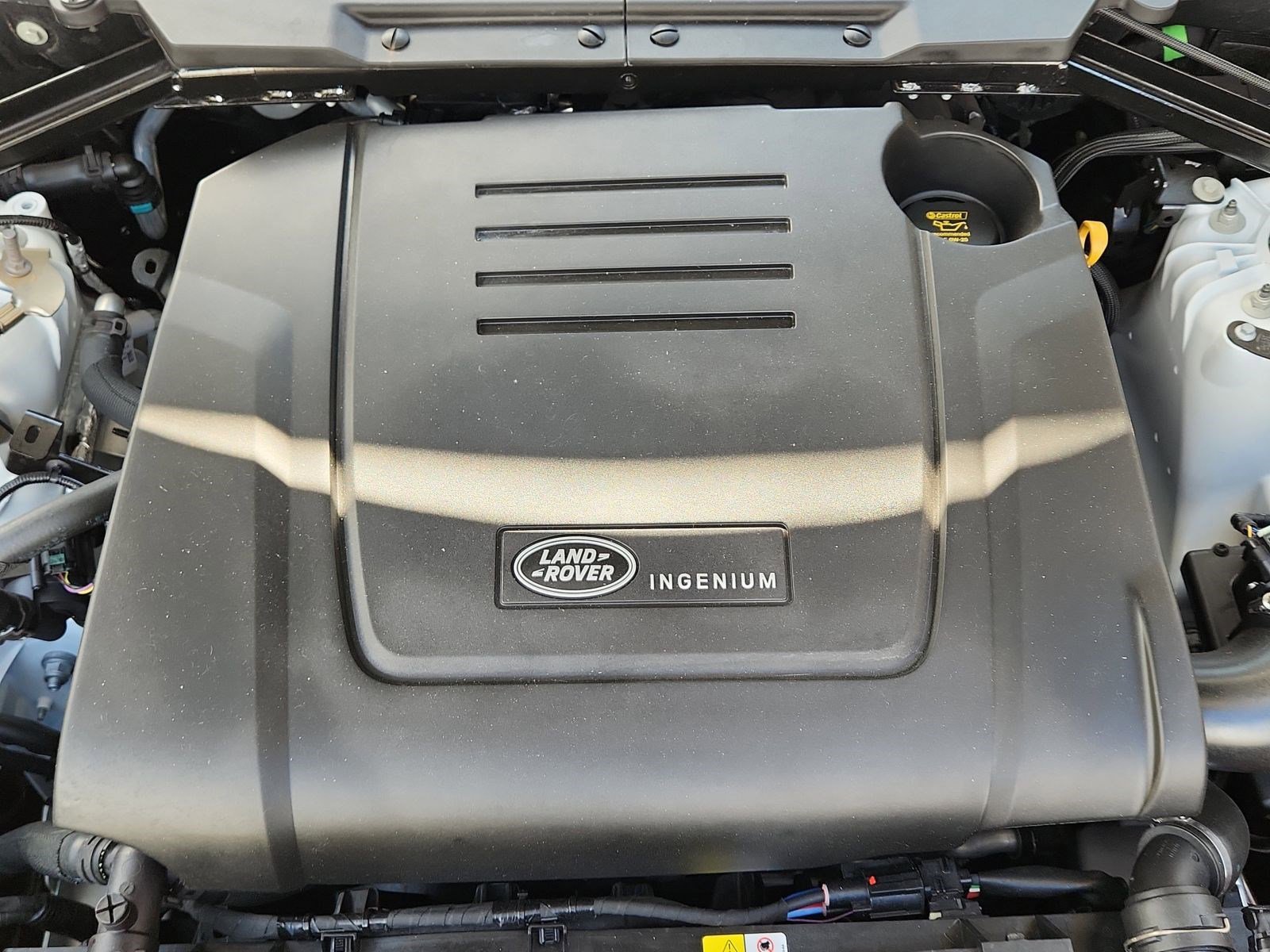 Used 2025 Land Rover Defender 90 S image 29