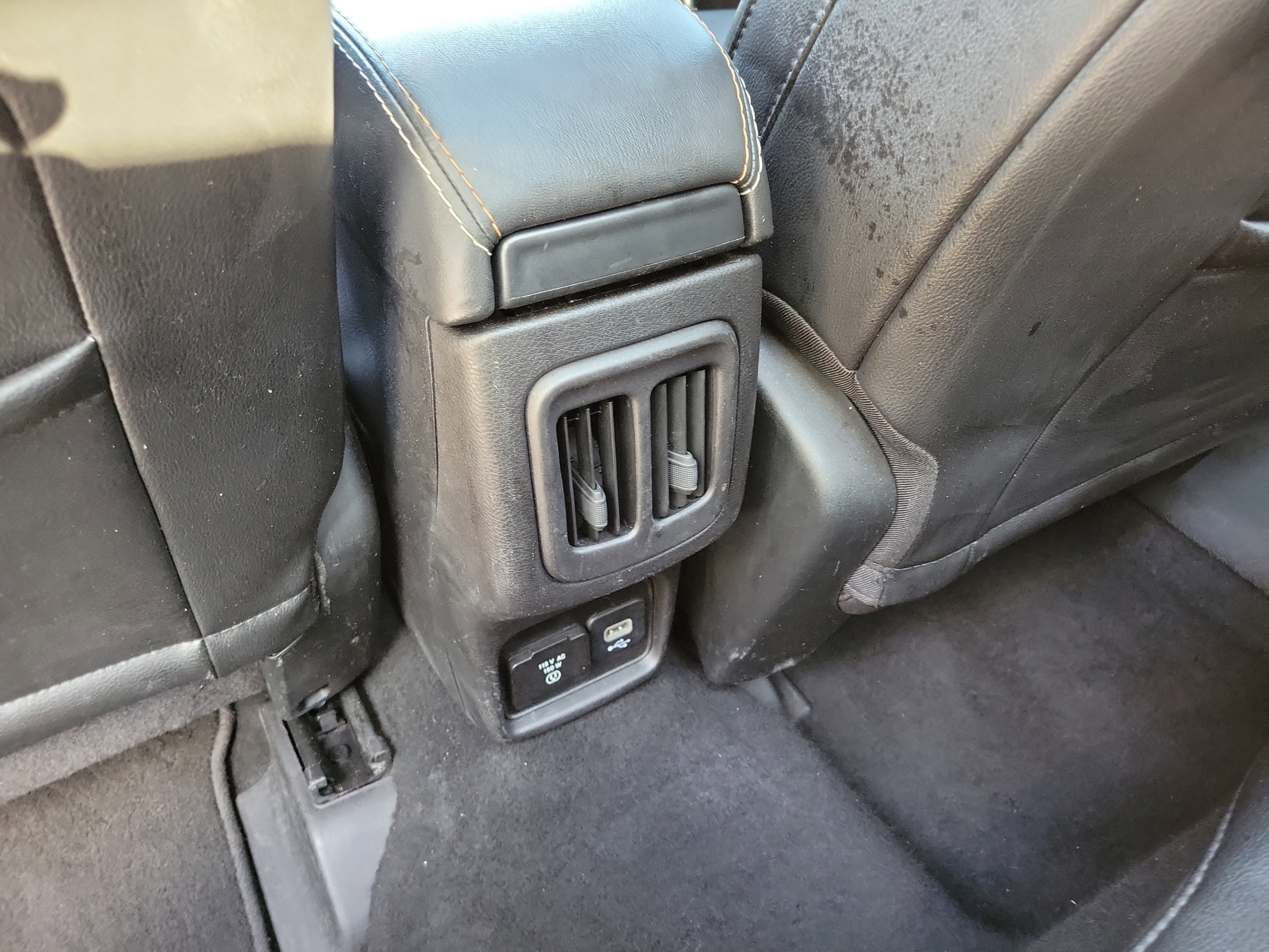 Used 2019 Jeep Compass Latitude w/ Cold Weather Group AWD/4WD image 11