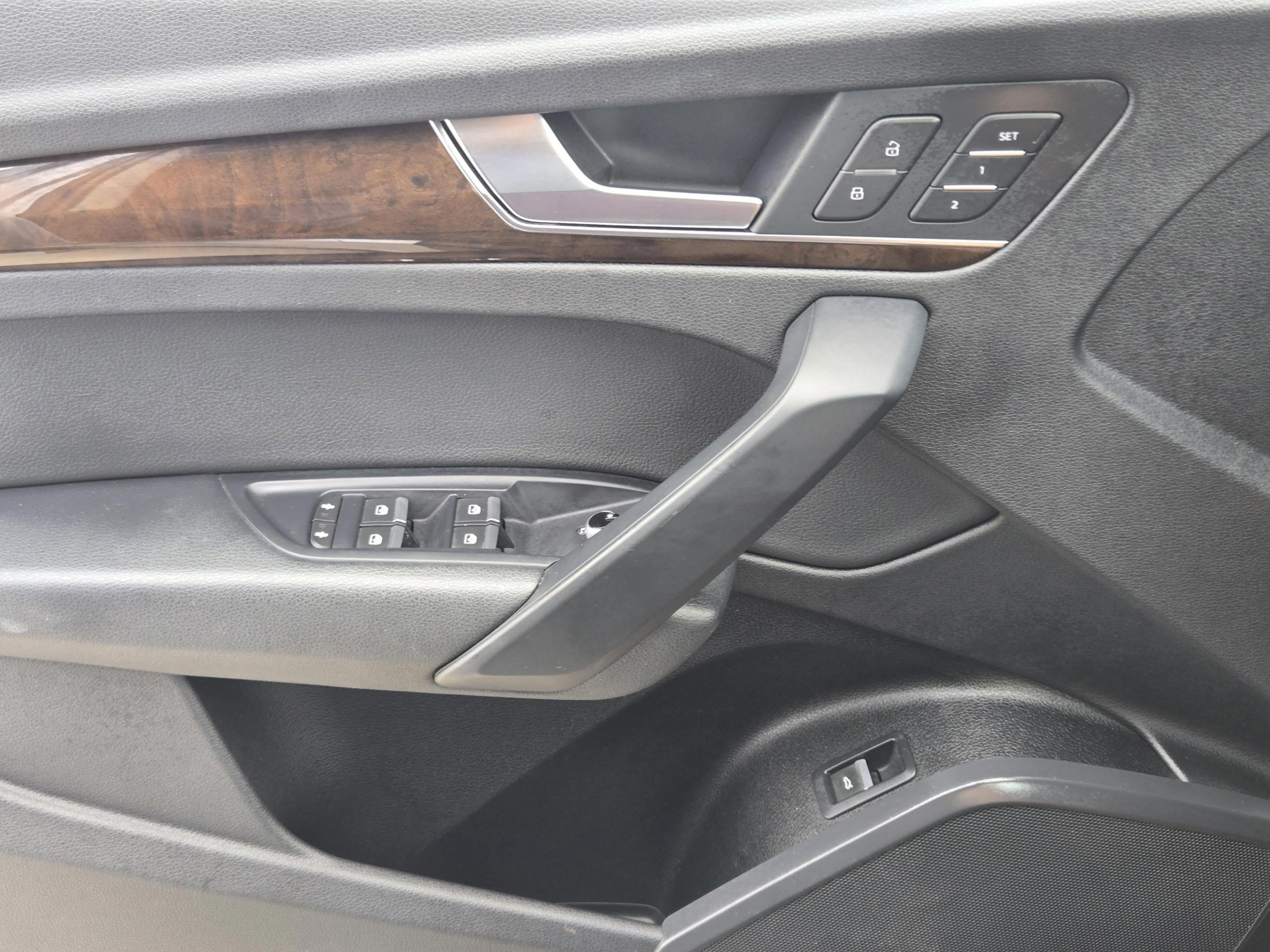 Used 2020 Audi Q5 2.0T Premium AWD/4WD image 15