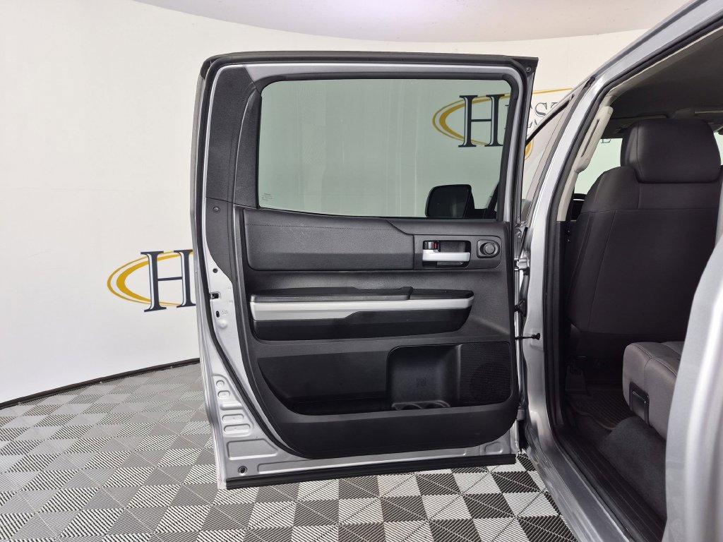 Used 2020 Toyota Tundra SR5 w/ SR5 Upgrade Package RWD image 30
