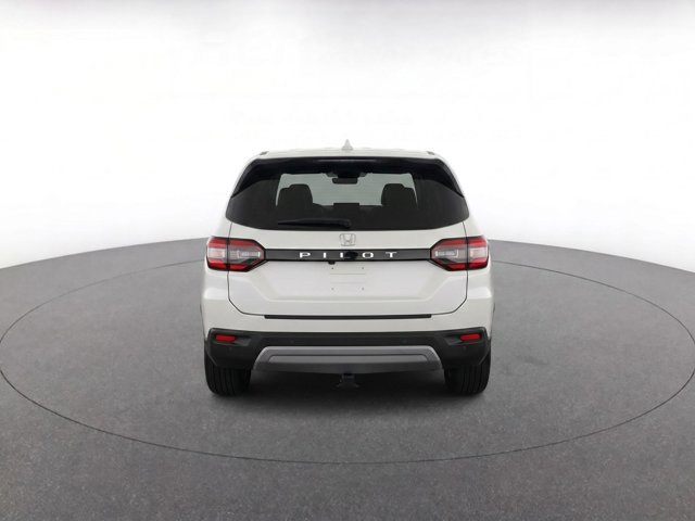 Used 2025 Honda Pilot EX-L image 6