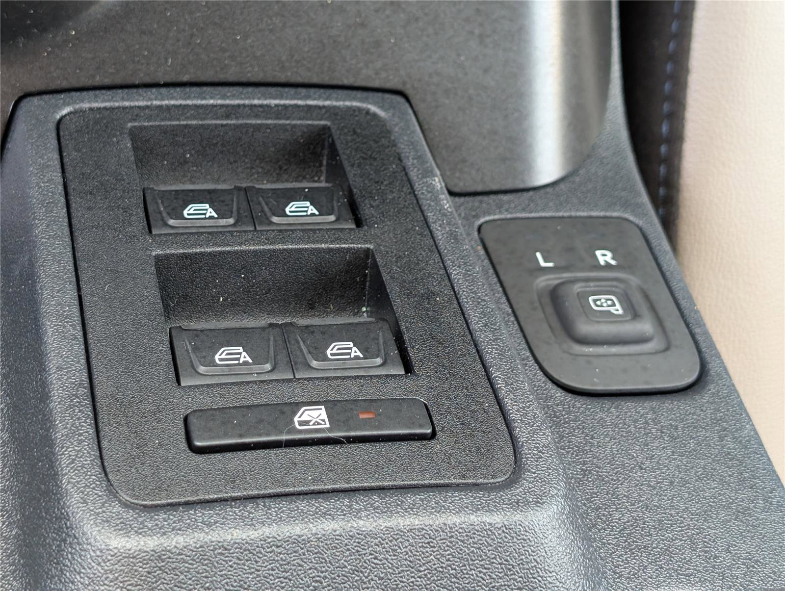 Used 2023 Ford Bronco Wildtrak image 23