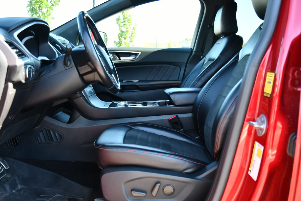 Used 2020 Ford Edge ST-Line FWD image 19